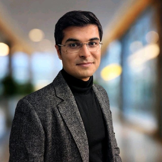 Lucas Bayati portrait